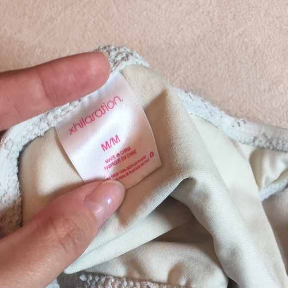 Cream Crochet bikini bottom - Picture 3 of 3